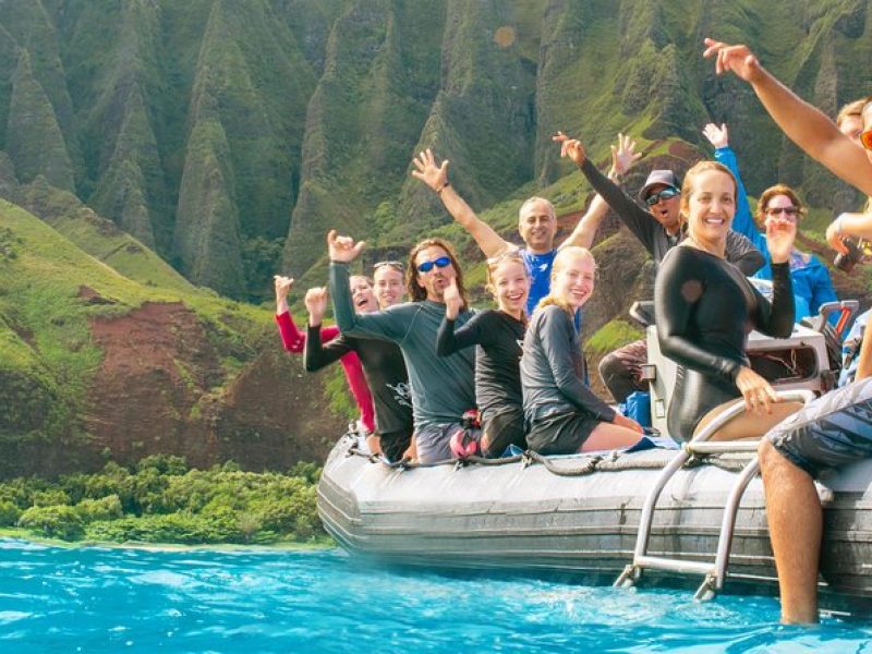 Half-Day Raft and Snorkel Adventure to Na Pali