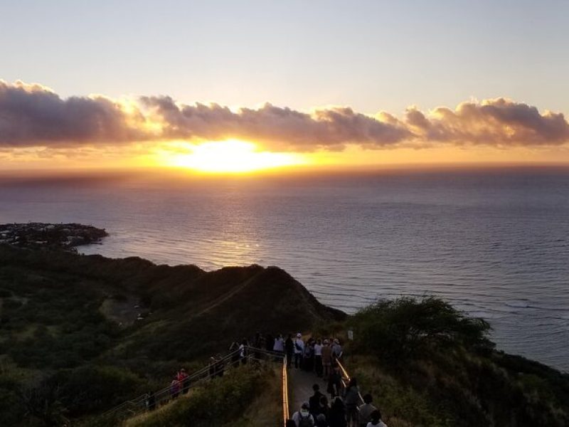 Half-Day Hiking Tour to Diamond Head and Makapuu Lighthouse