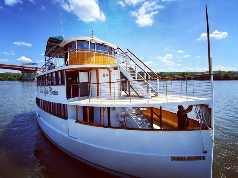 Hudson River Sightseeing Cruise from Albany