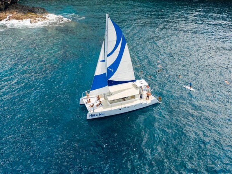 Deluxe Sail & Snorkel to the Captain Cook Monument