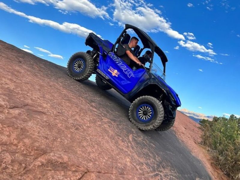 2 Hours Guided UTV Tour in Moab Utah