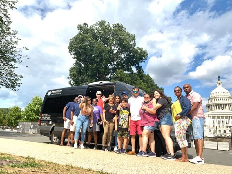 Semi-Private DC Tour with Arlington Cemetery and Hotel Pick up