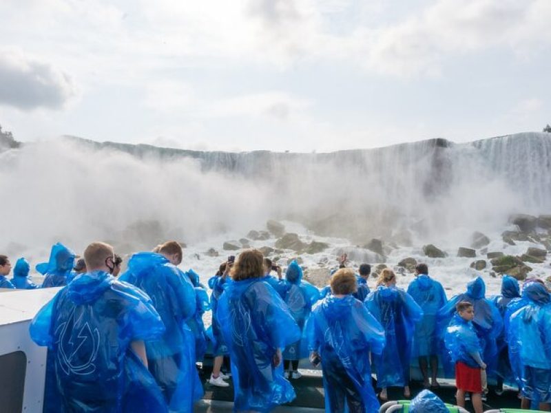 Niagara Falls Adventure Tour with Maid of the Mist Boat Ride