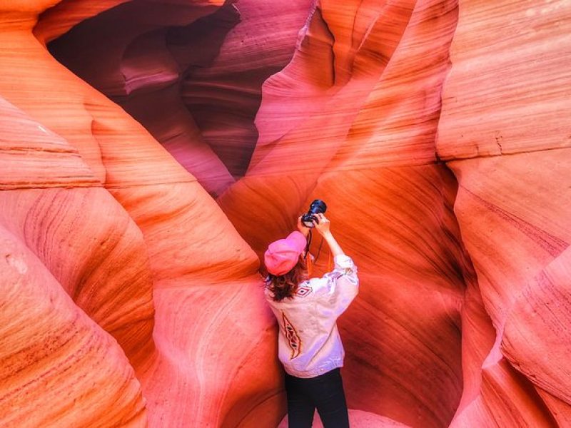 Lower Antelope Canyon & Horseshoe Bend Small Group Tour w/ Lunch