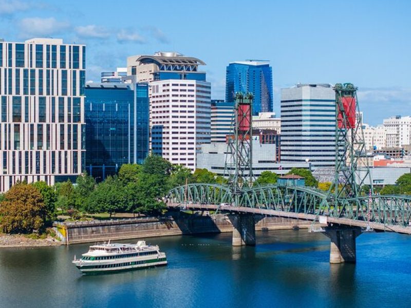 2-hour Lunch Cruise on Willamette River