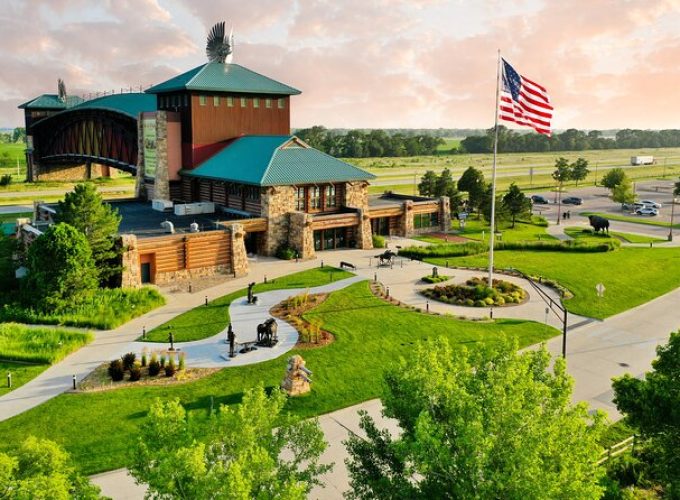 Great Platte River Road Archway Monument