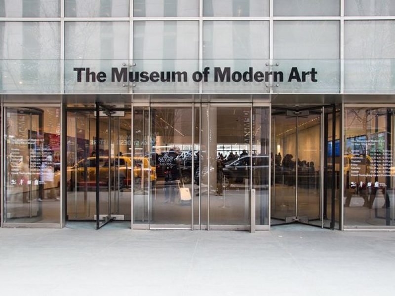 Visit the Museum of Modern Art & 3h Manhattan Walking Tour