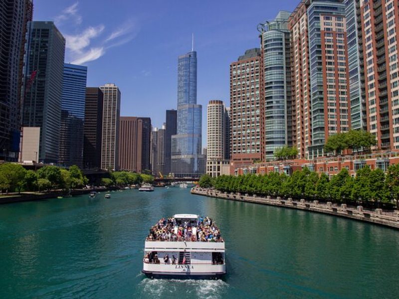 Chicago River 45-Minute Architecture Tour from Magnificent Mile