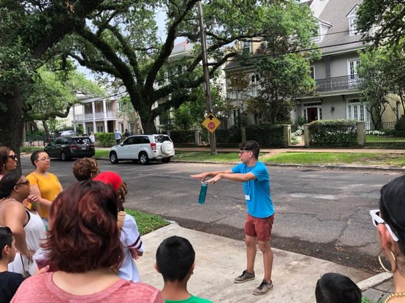 Walking Tour in New Orleans Garden District