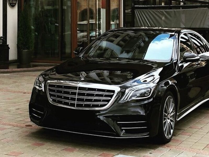 Arrival Private Transfer: Dulles Airport IAD to Washington in Luxury Car