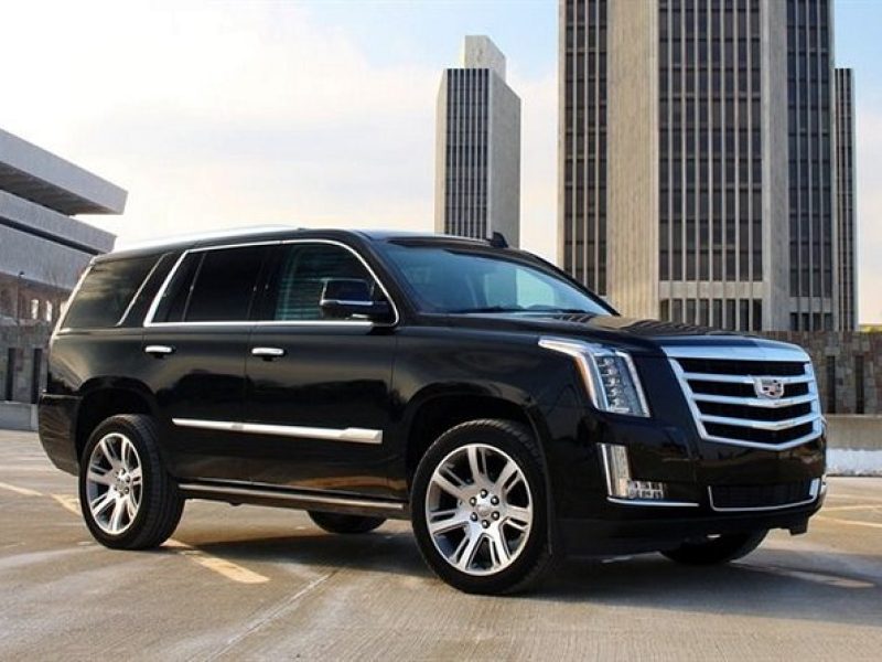 Arrival Private Transfer: Dulles Airport IAD to Washington in Luxury SUV