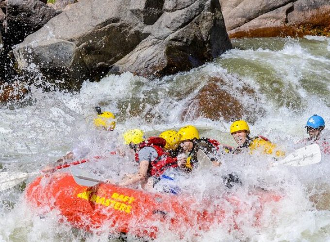 Half Day Royal Gorge (FREE Lunch, Photos, and Wetsuits)