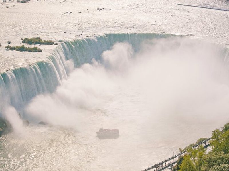 4 Hours Private Tour in Niagara Falls USA