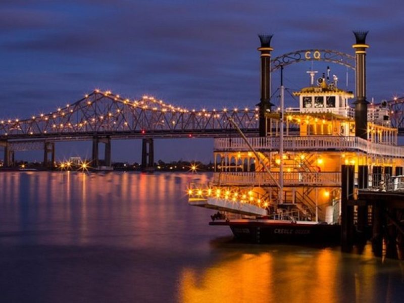 Paddlewheeler Creole Queen Jazz Dinner Cruise in New Orleans