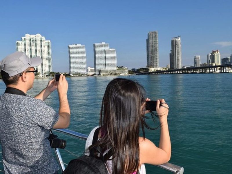 Biscayne Bay Millionaire's Homes Sightseeing Cruise