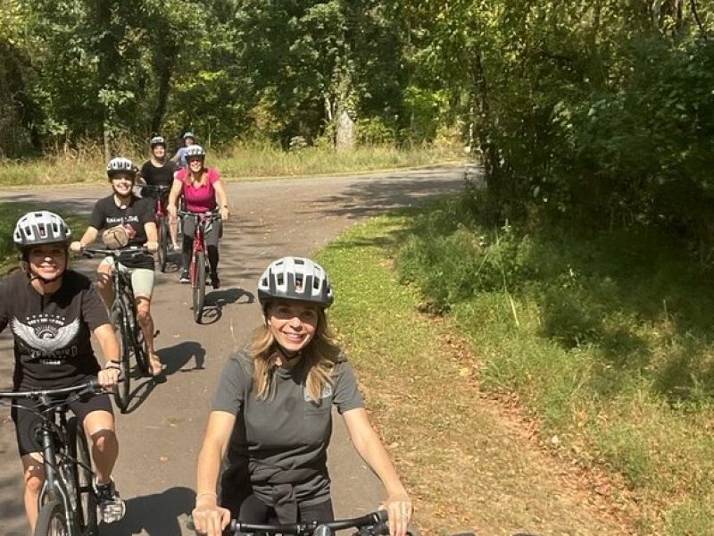 Explore Shelby Bottoms Greenway-2hr Pedal-Assist Bike Rental