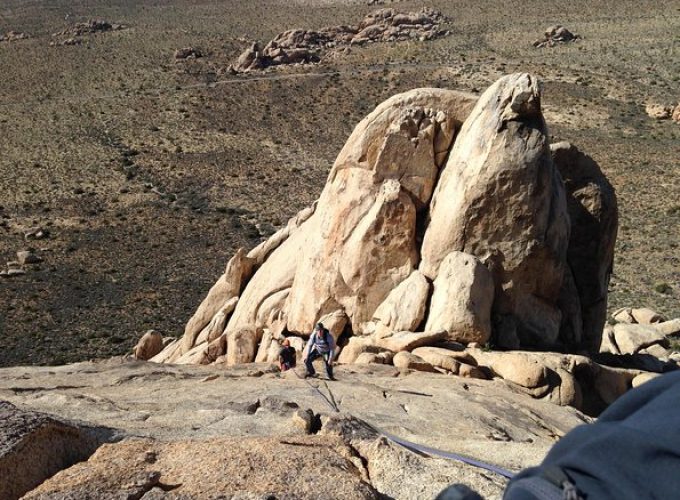 Rock Climbing Trips in Joshua Tree National Park (8 Hours)