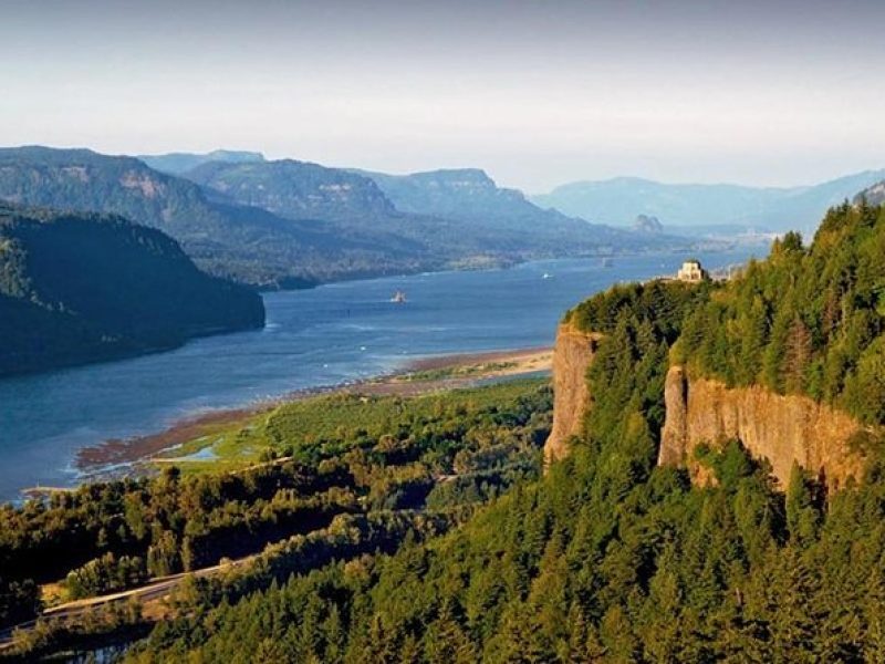 Private Group Tour up to 11 of Columbia River Gorge & Waterfalls from Portland