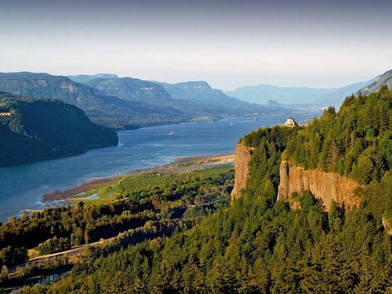 Private – Columbia River Gorge Waterfalls and Wine Tour